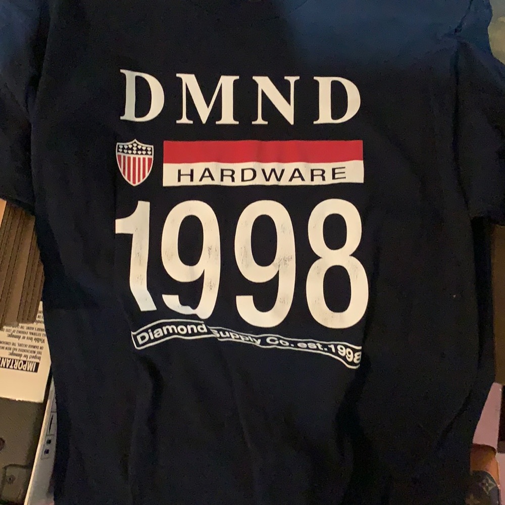 Blue diamond supply co t shirt size large